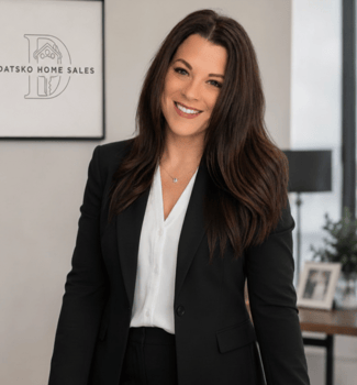 Jana Datsko, administration and marketing